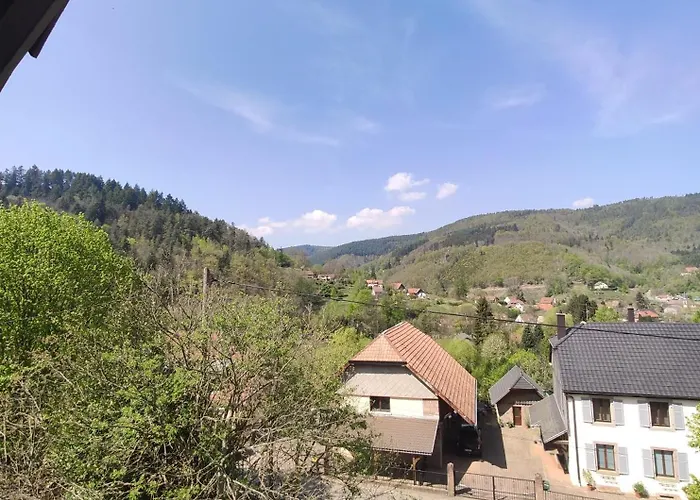 Douillet Avec Vue Sur Les Montagnes Appartement