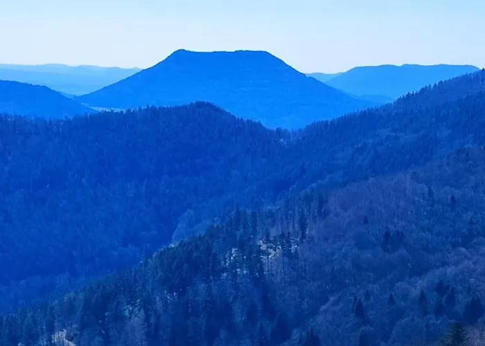 Douillet Avec Vue Sur Les Montagnes Appartement
